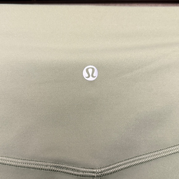 lululemon Align High-Rise Short 4" - Picture 3 of 4